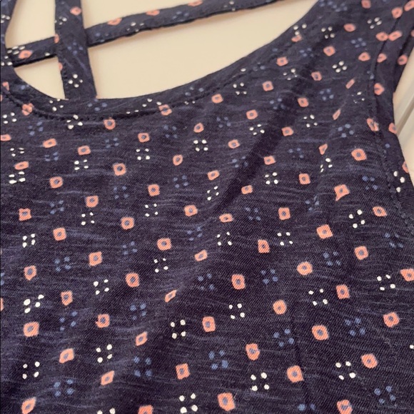 Ann Taylor Loft Pattern Tank - Picture 6 of 7